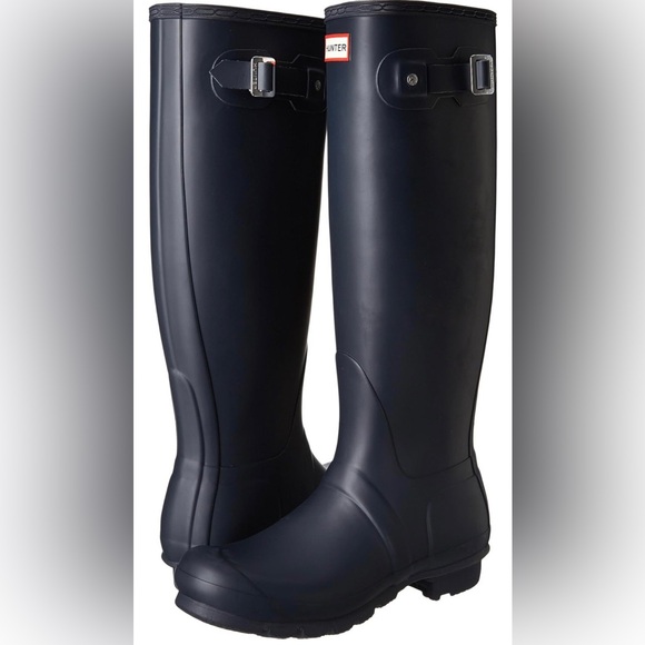 Hunter Shoes - Hunter Boots Women's Original Tall Rain Boots
- EU 40/41 - fits 9.5-10 women’s